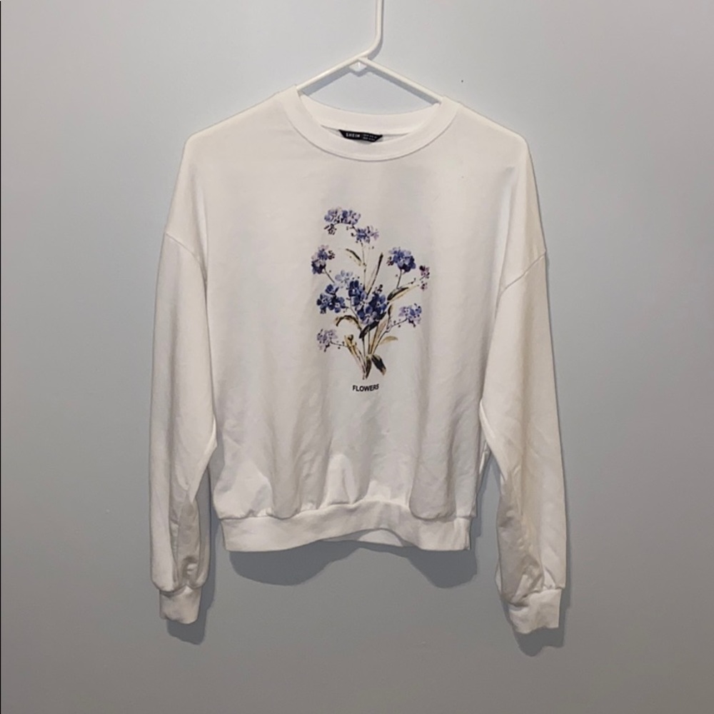 ✰ WHITE FLOWERS SWEATSHIRT ✰